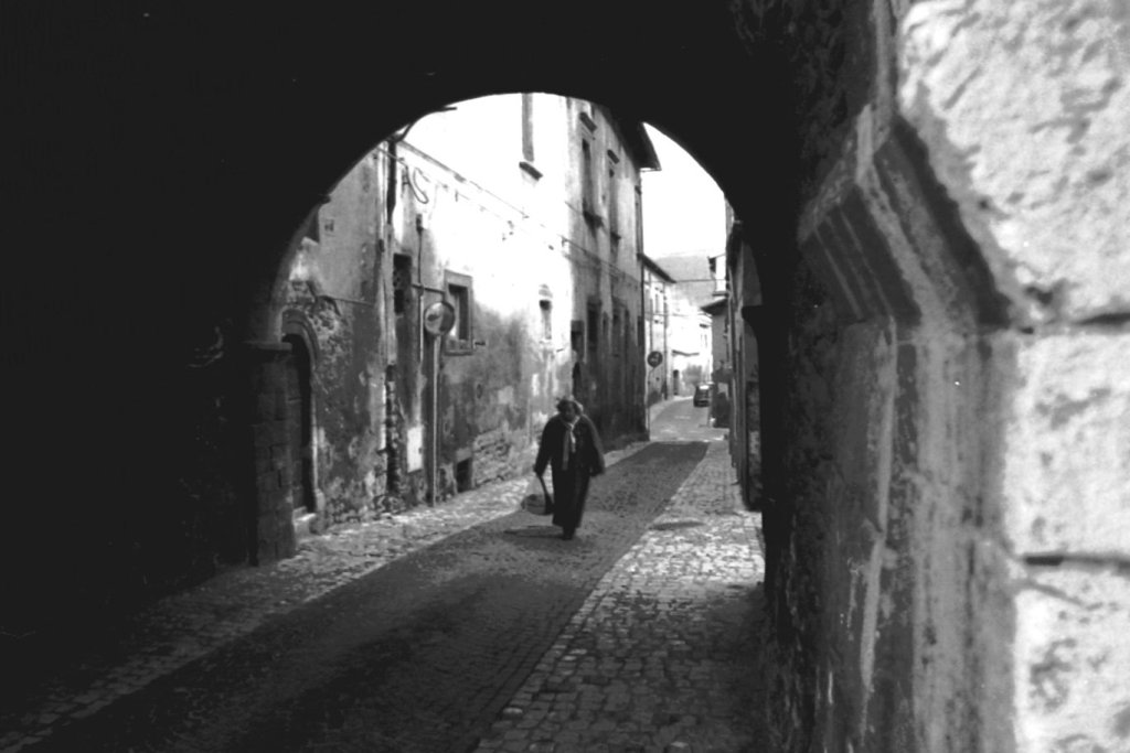 signora aquilana (prima del terremoto)