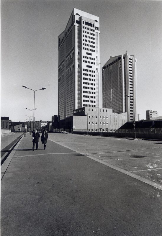 torri nel deserto di milano