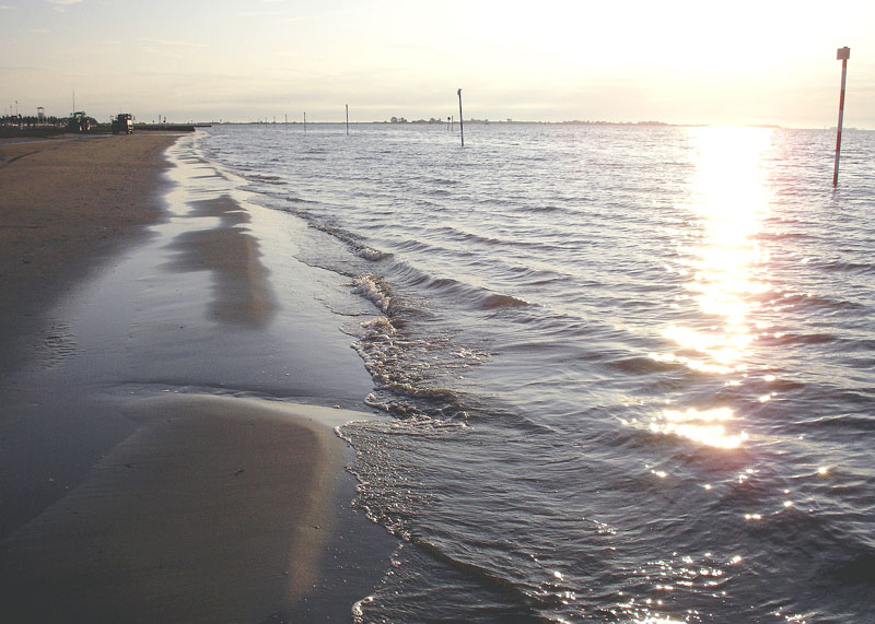 LIGNANO: Inizio alta marea