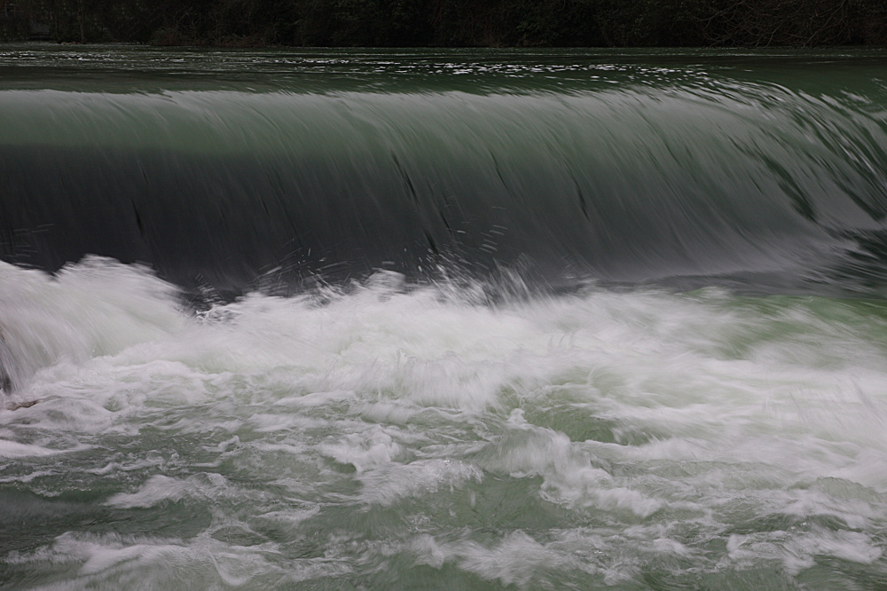 LA SORGUE (FONTAINE-DE-VAUCLUSE)