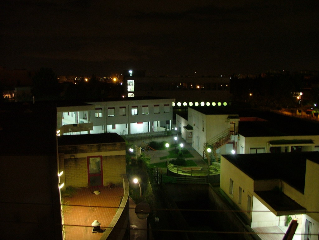 Napoli, struttura di notte