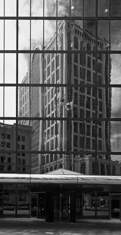 Contenitore dritto, contenuto distorto