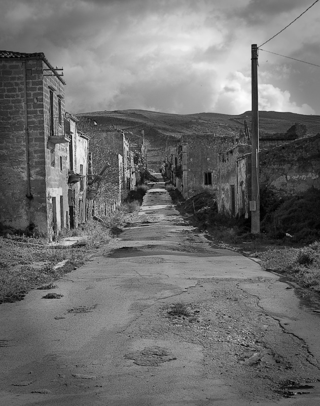 Poggioreale, la citt� fantasma