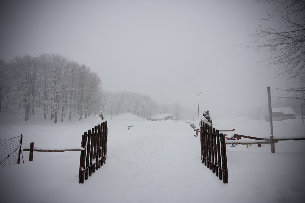 chiudete la porta per favore :-)