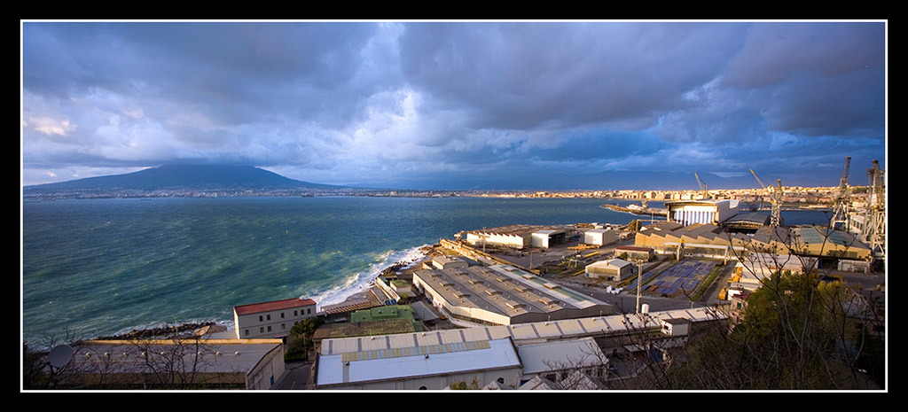 Panorama stabiese con Vesuvio e golfo di Napoli