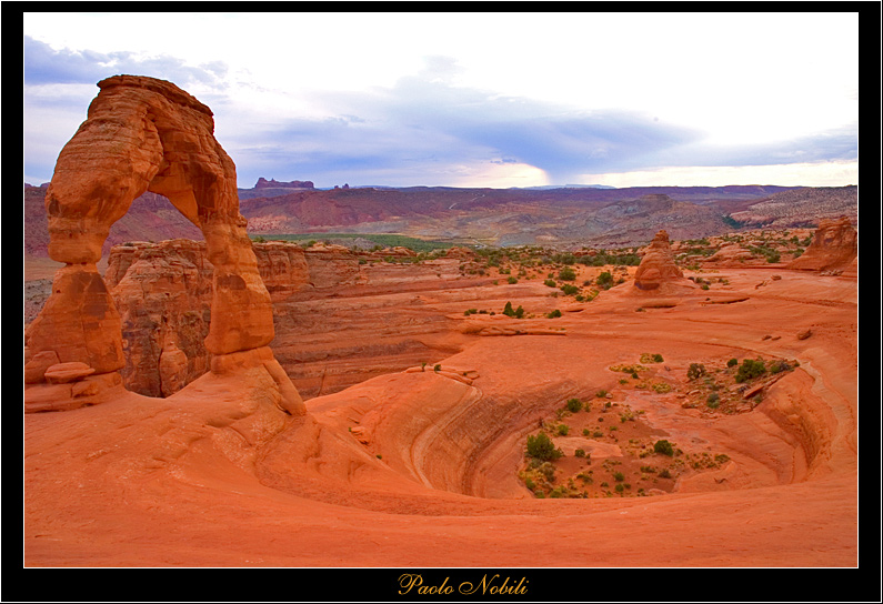 Delicate Arch with amphitheater