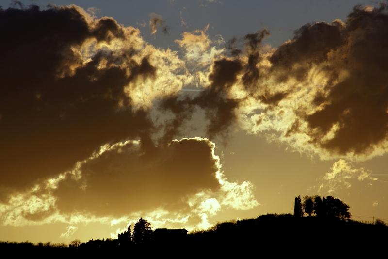 Dusk...and her embrace 2 (c.o.f. cit.)