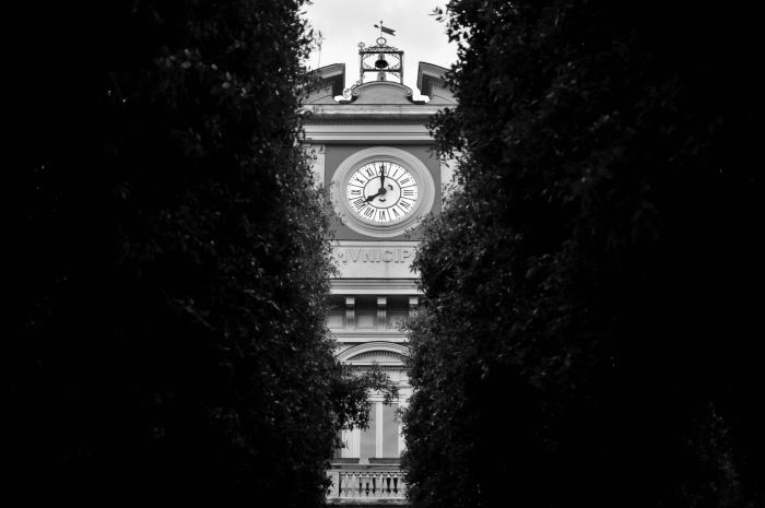 Lottva tra l'oscurit�