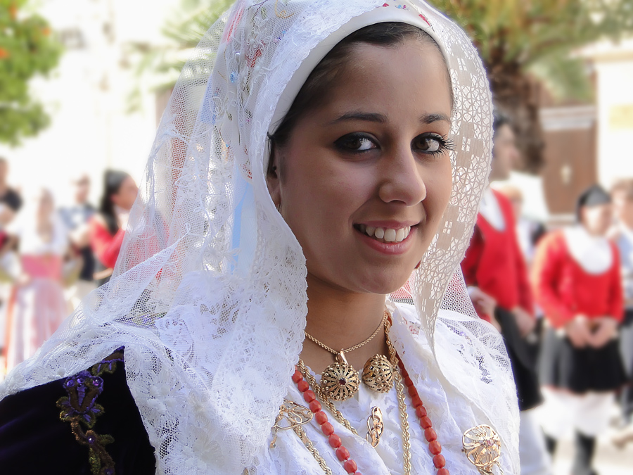 Pitzinna de Ittiri. (Ragazza di Ittiri).