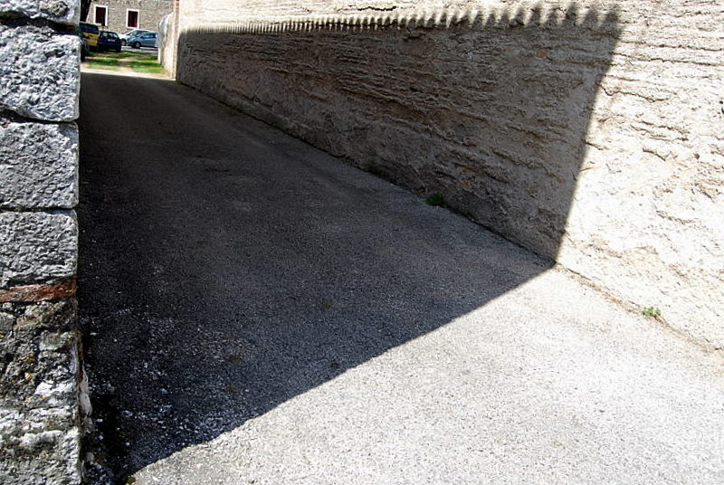 L'ombra del castello