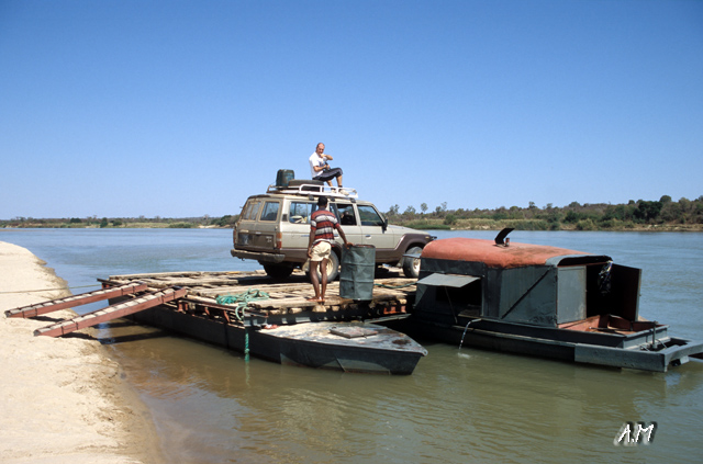 Madagascar - Sulla strada per Andavadaoka