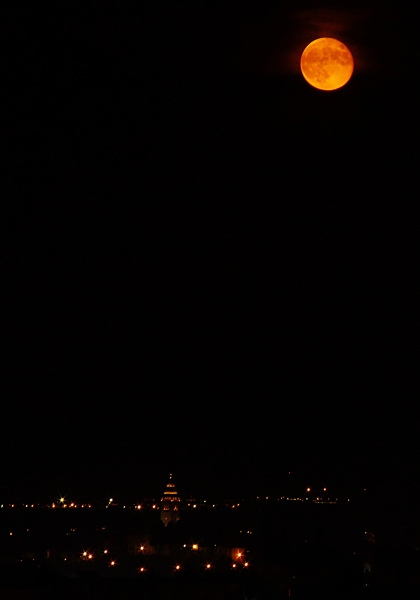 San Giorgio e la luna