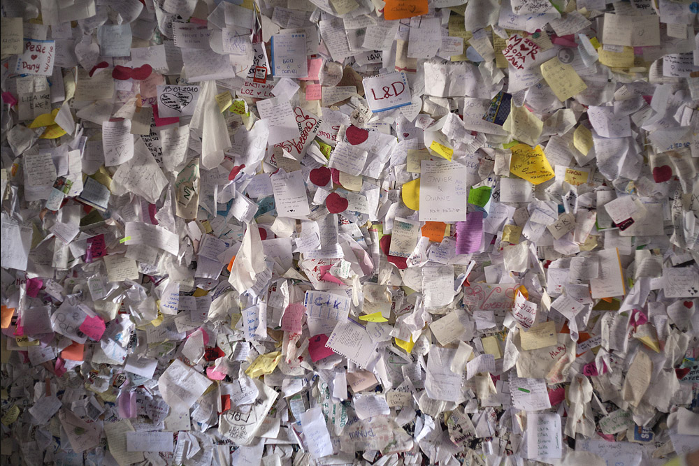 un muro d'amore (per la provincia "love wall")