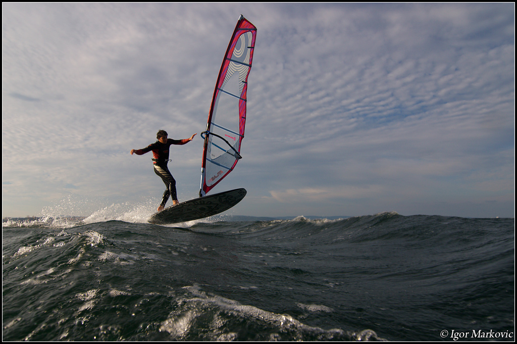 [Wind] Hands? Optional!