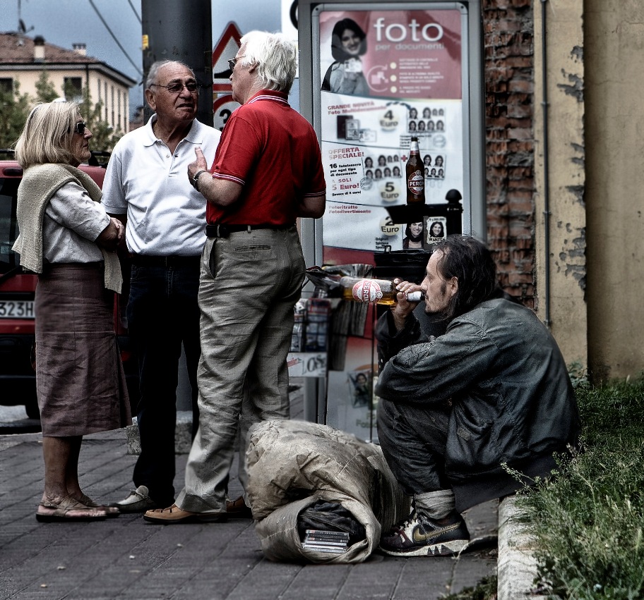 Al confine dell'indifferenza reciproca