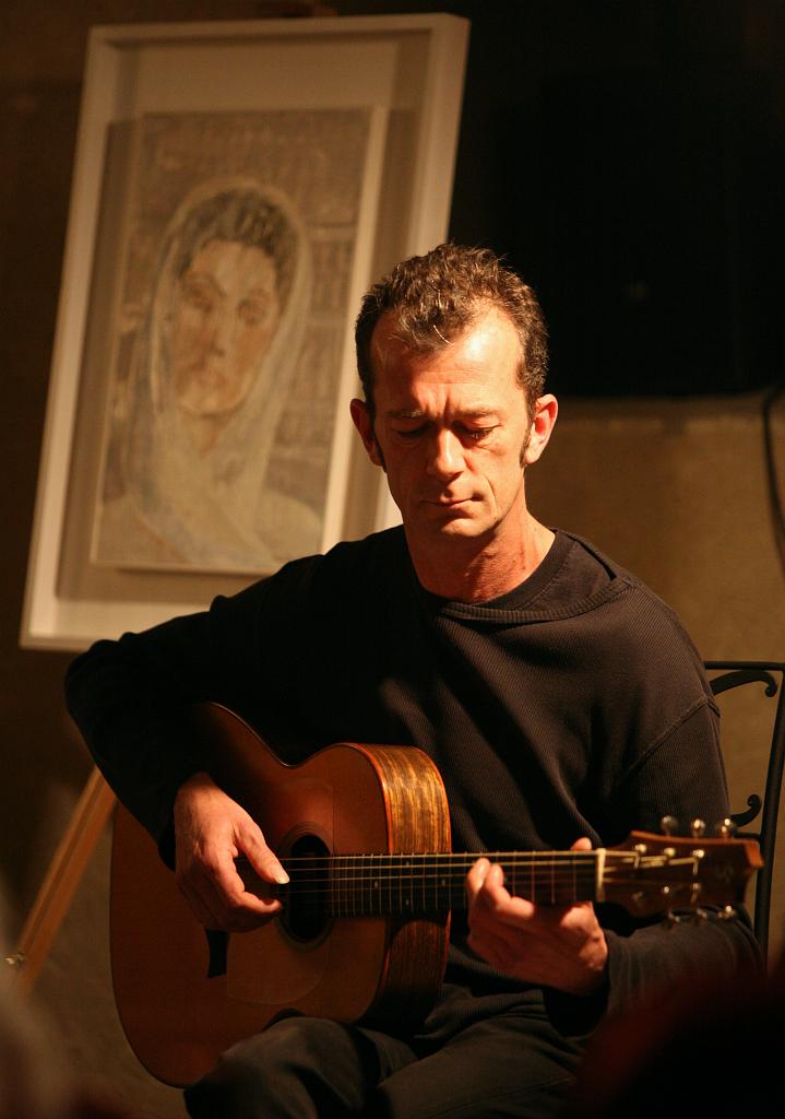 Il chitarrista (tecniche di conversione in b/n - post aperto)