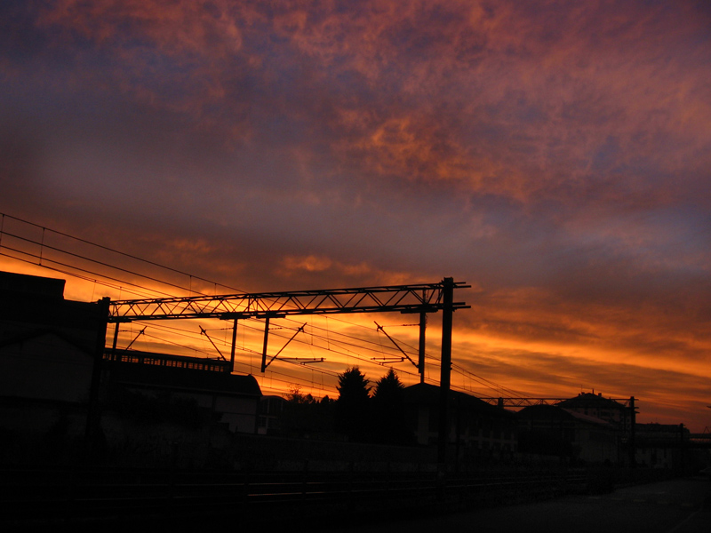 alba sulla ferrovia Nord Milano