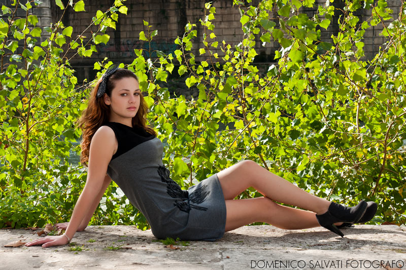 La ragazza con il fermacapelli a pois...