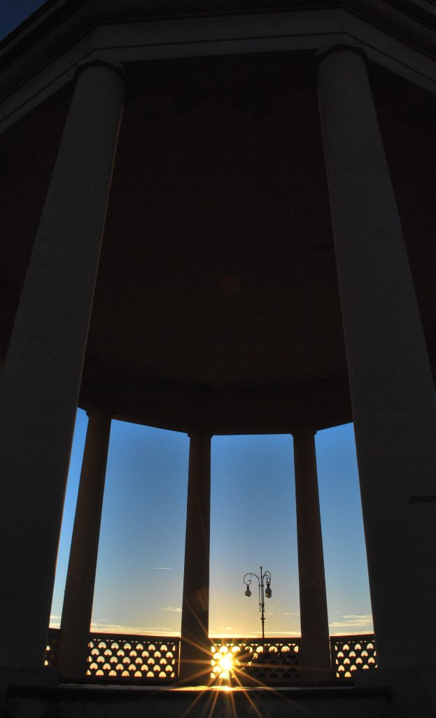 Gazebo alla terrazza Mascagni silhouette #1
