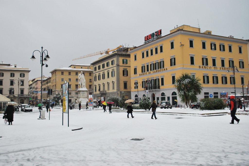 piazza cavour innevata