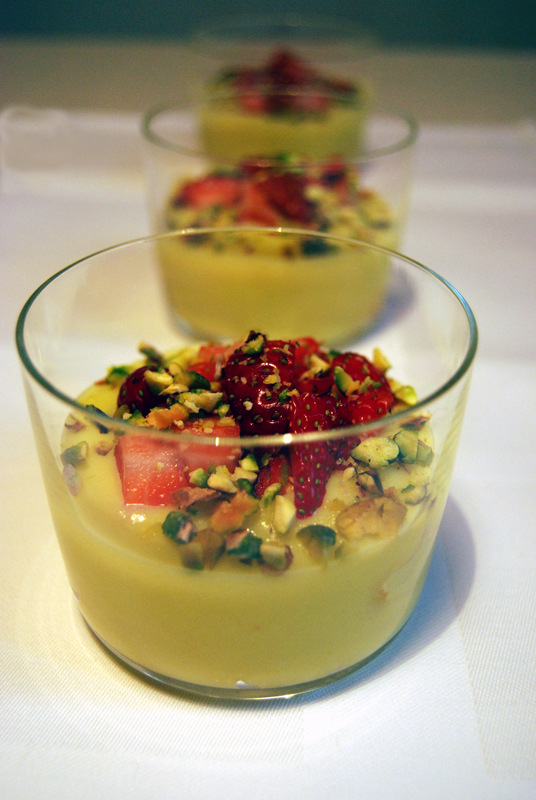 Mousse al pistacchio e fragole