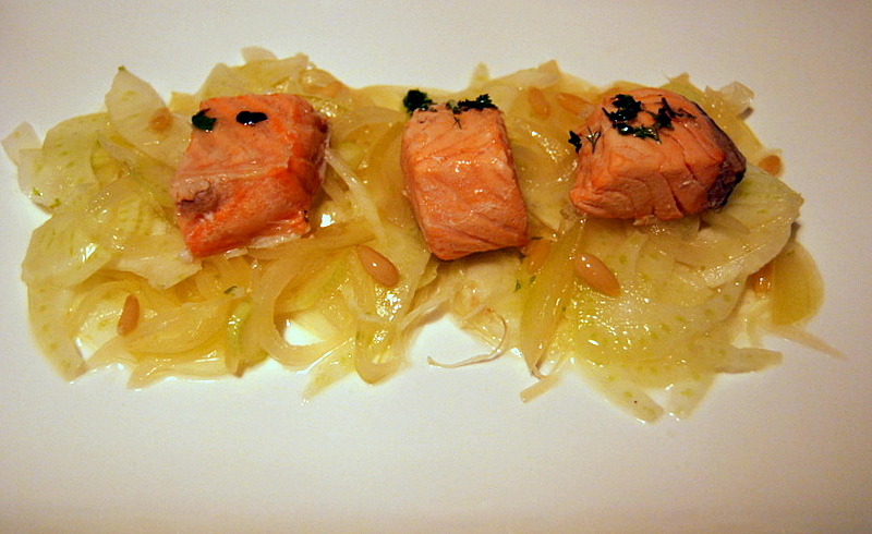 Salmone al vapore ( particolare ) con saor di finocchi.