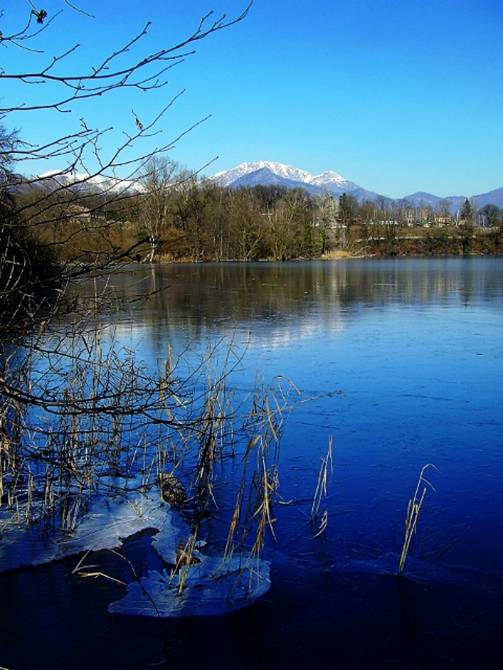 riflessi sul ghiaccio