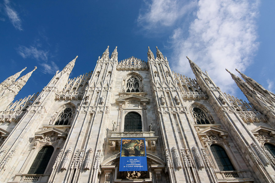 Il duomo di Milano... "verso l'alto"