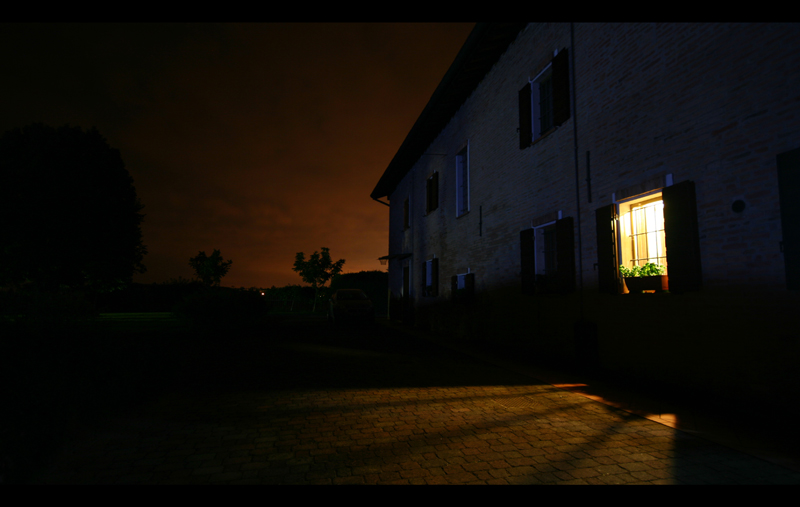 la casa di notte