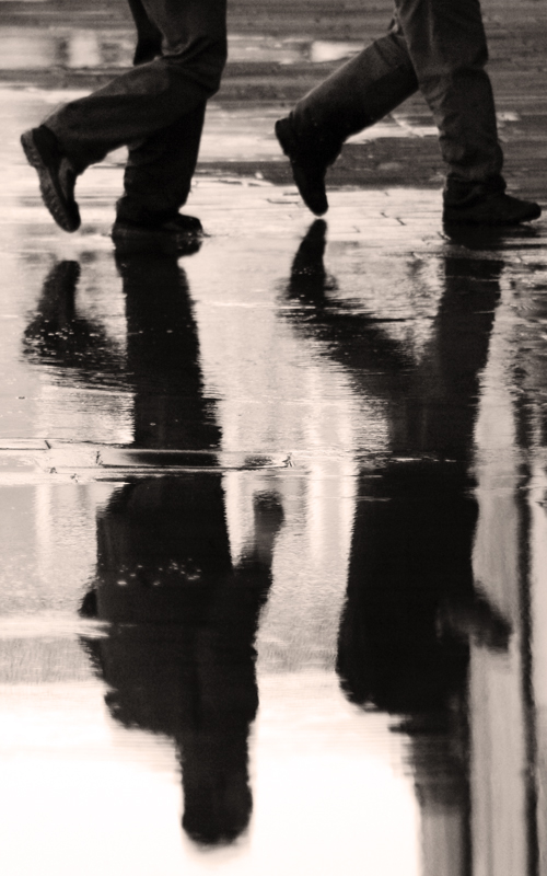 Riflessi con passanti (altra versione)