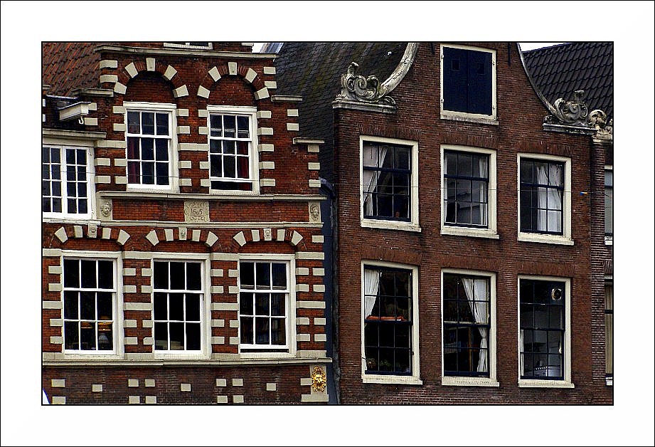 ......diversamente storte......