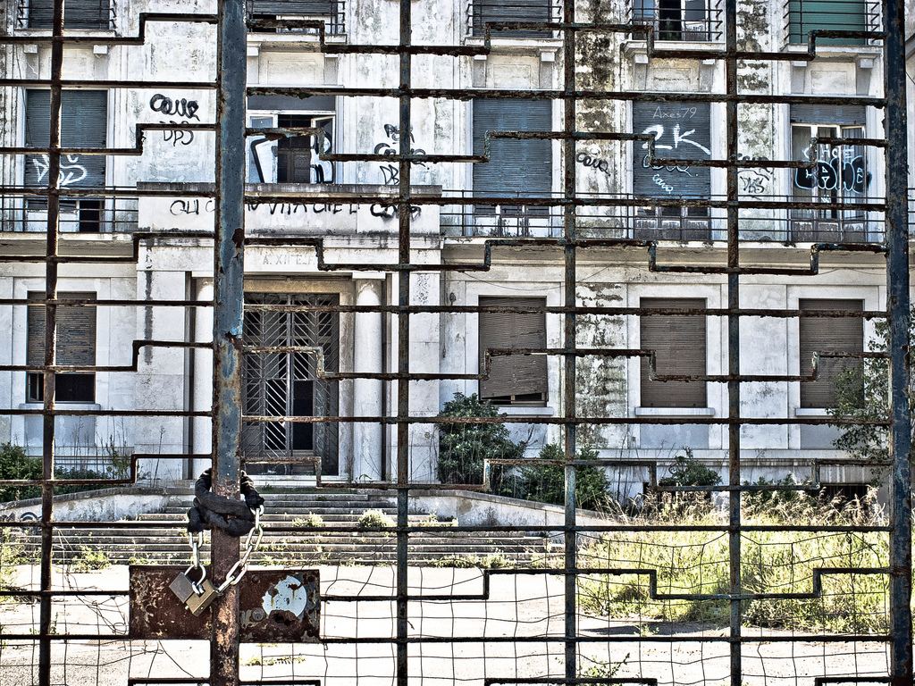 al di l� del cancello....