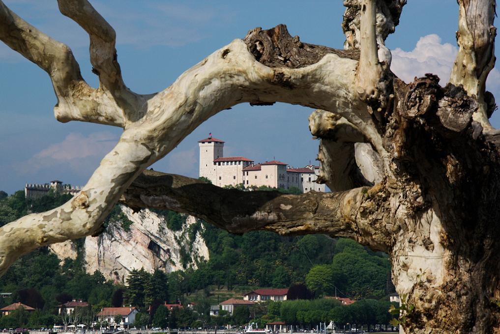 la rocca di angera