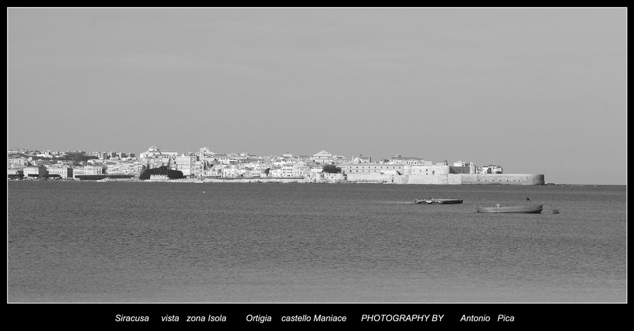 Ortigia vista dal mare  in B&W