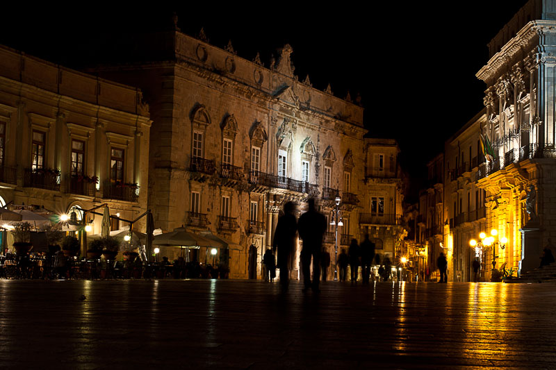 Piazza notturna