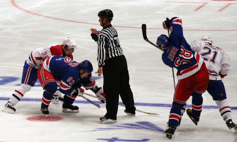 Arbitro ... spostati !!!