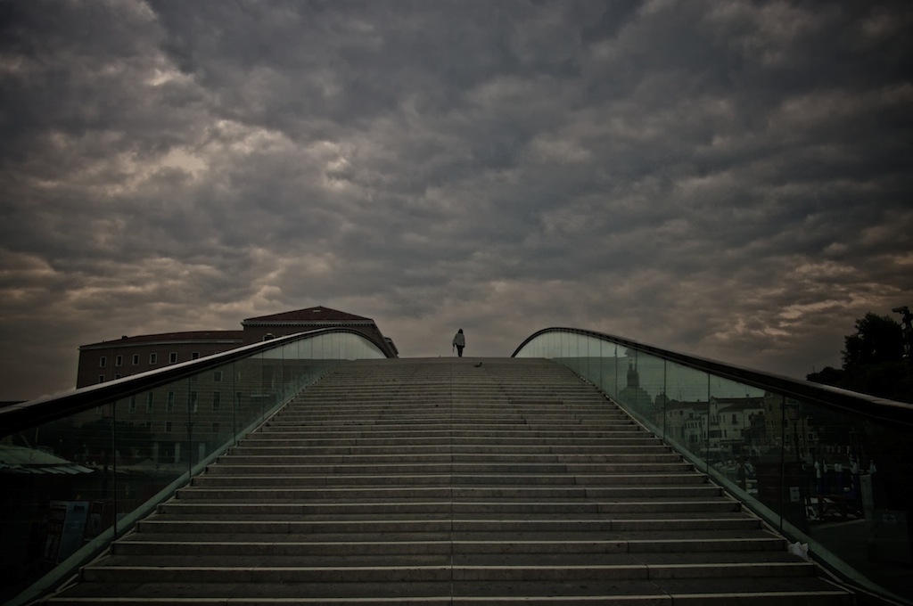 Calatrava'a bridge (sky before the marathon)