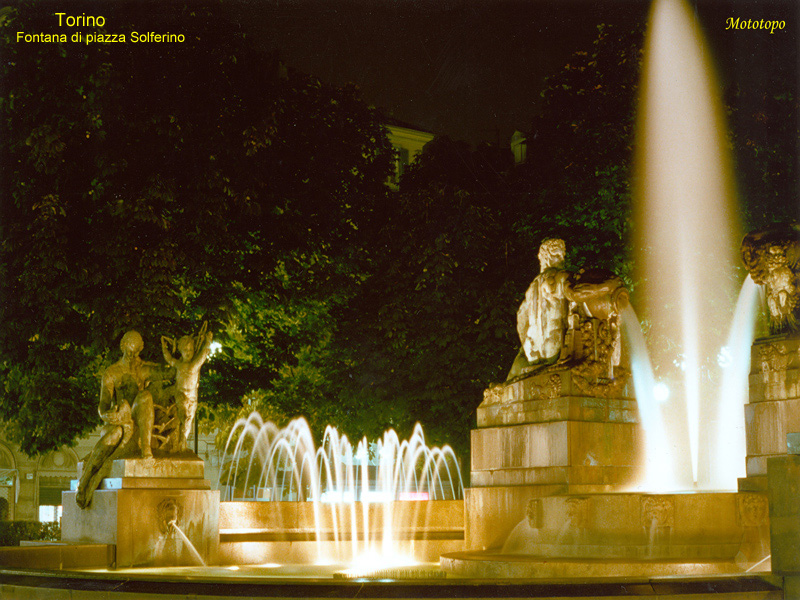 Torino - Piazza Solferino - Notturna