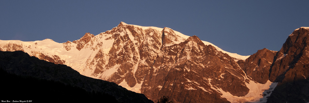 L'alba sul Monte Rosa