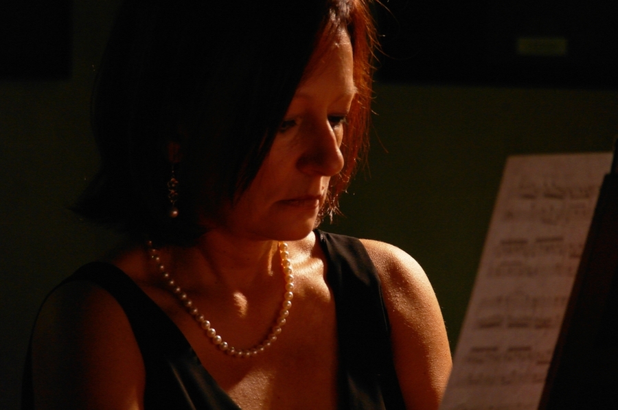 Annalaura Cavuoto al clavicembalo