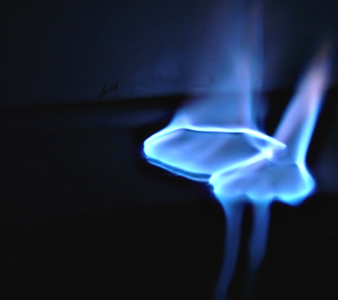 fiamme azzurre con 2 dentoni...