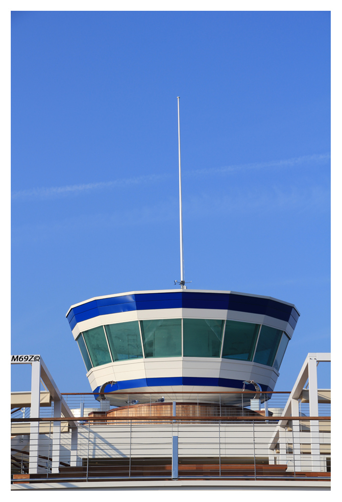 Geometrie in bianco e blu