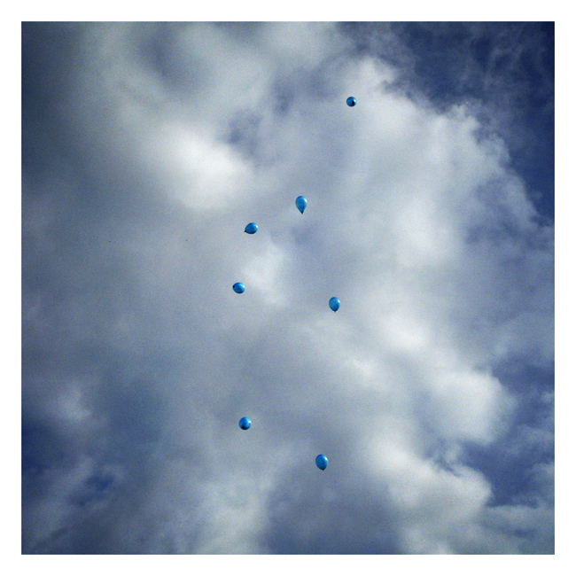 seven baloons and happiness