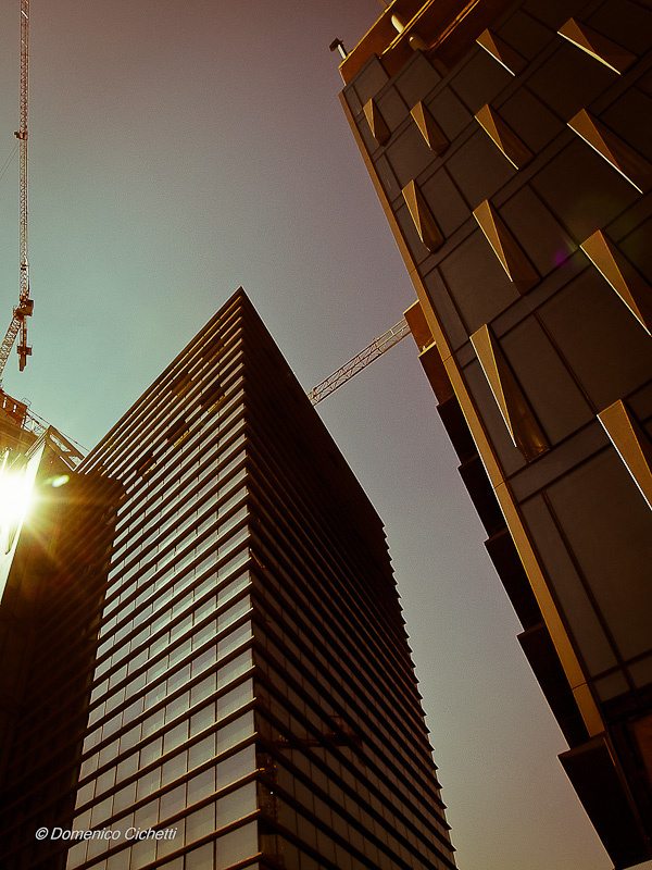 Vetro, acciaio ed ... oro 01