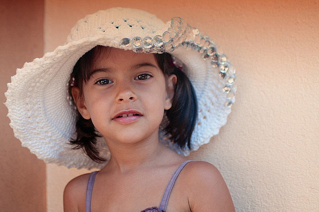 Martina gioca a fare la modella