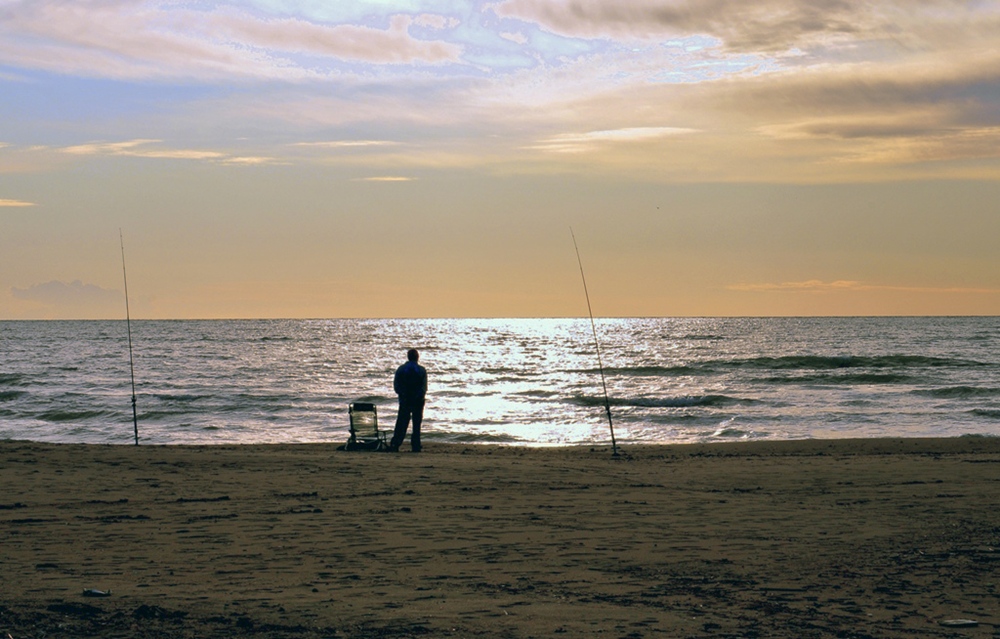 pesca al tramonto
