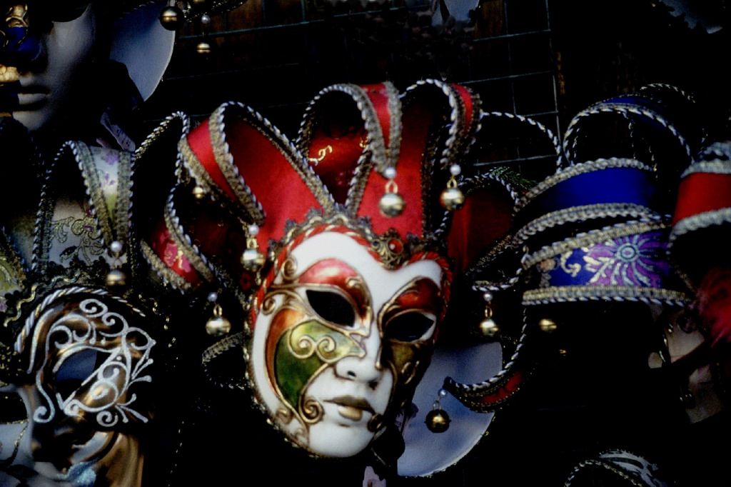 mi sa che arriver� ancora una volta il carnevale.....