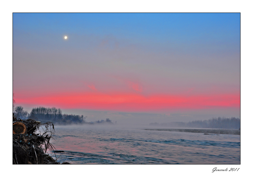 Alba sull'acqua