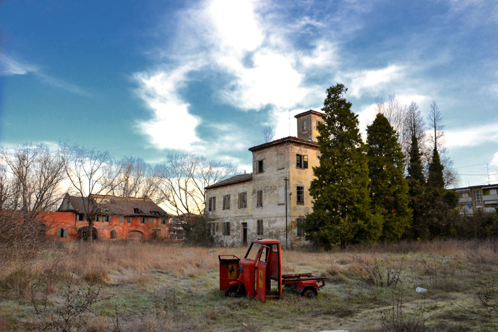 Vendo Ferrari modello base usata
