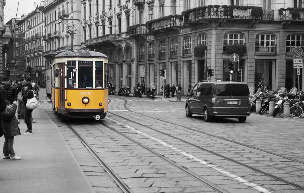 L'uno, inteso come tram .....